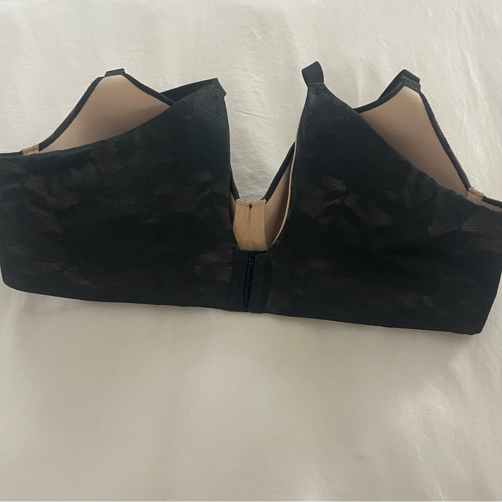 CACIQUE black lace over nude bra - Picture 2 of 5